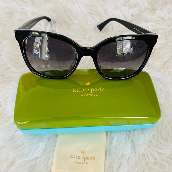 kate spade Accessories - KATE SPADE sunglasses. Cute sides! EUC.
